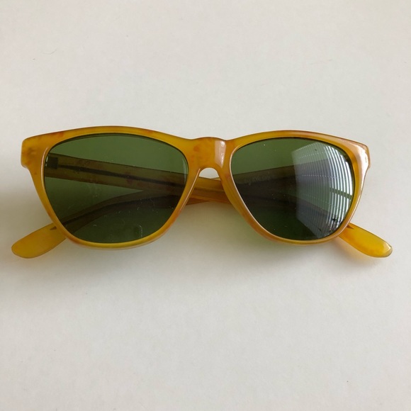Eye-Spy Accessories - Vintage Eye-Spy sunglasses